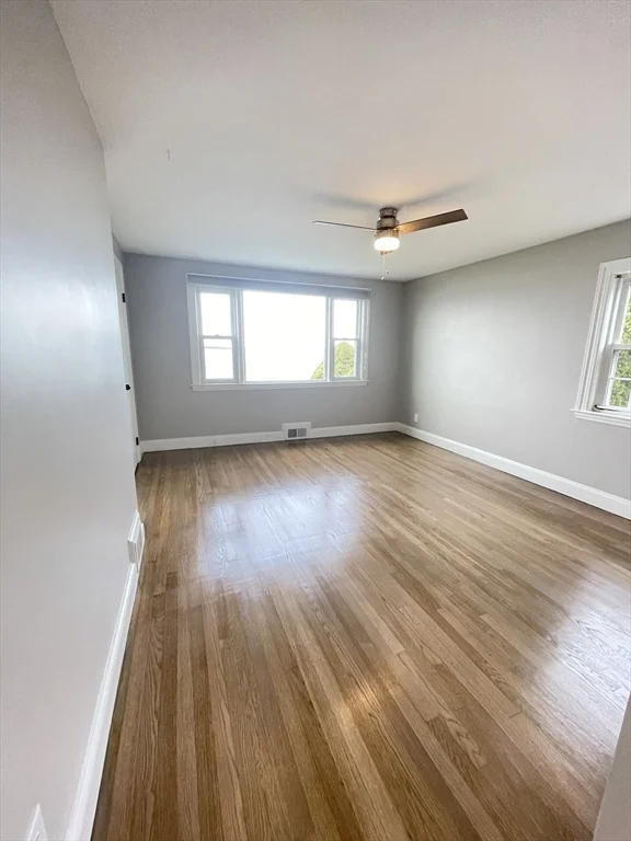 85 Regatta Rd, North Weymouth