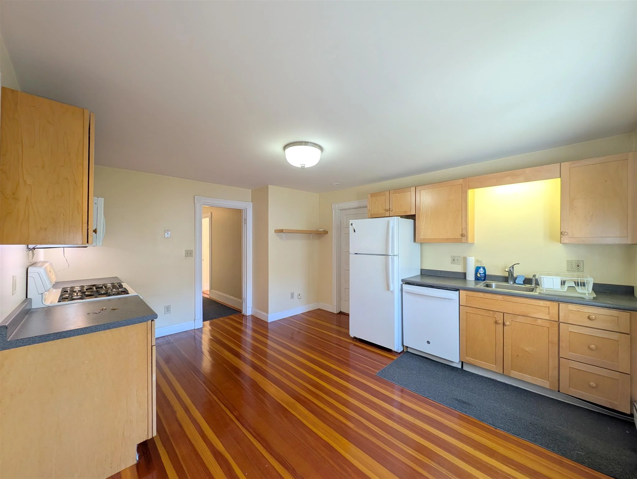 41 Bay State Ave, Powder House Square