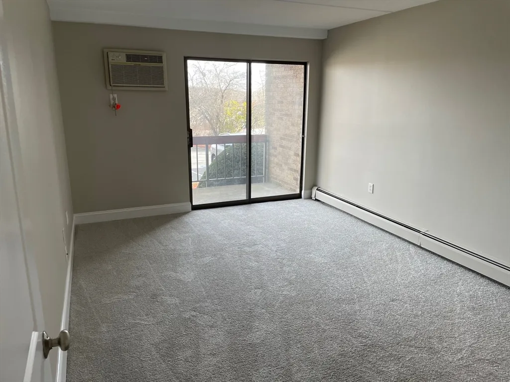 59 Cambridge Rd, Woburn