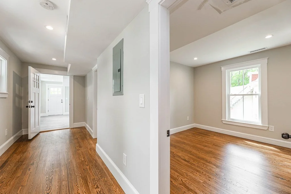 52 Maple St, Hyde Park