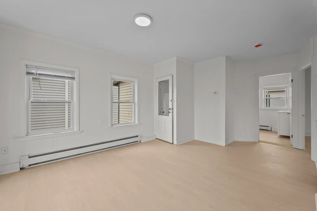 6 Coffin Avenue Ct, New Bedford