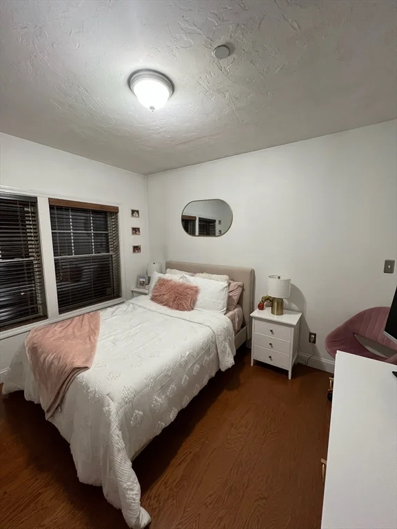 111 West 8th St, South Boston