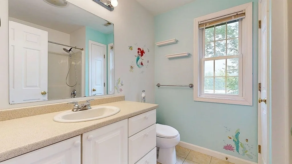 142 Olean St, Tatnuck