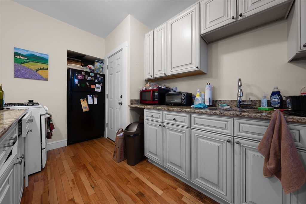 465 Broadway, Medford