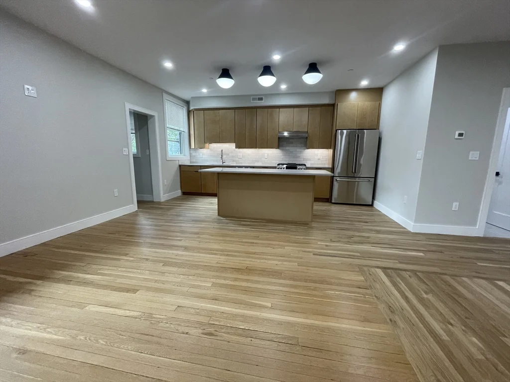 145 Sutherland Rd, Brighton