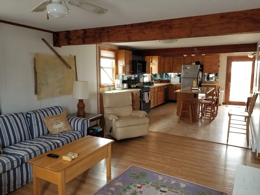 75 Parker St, Marshfield