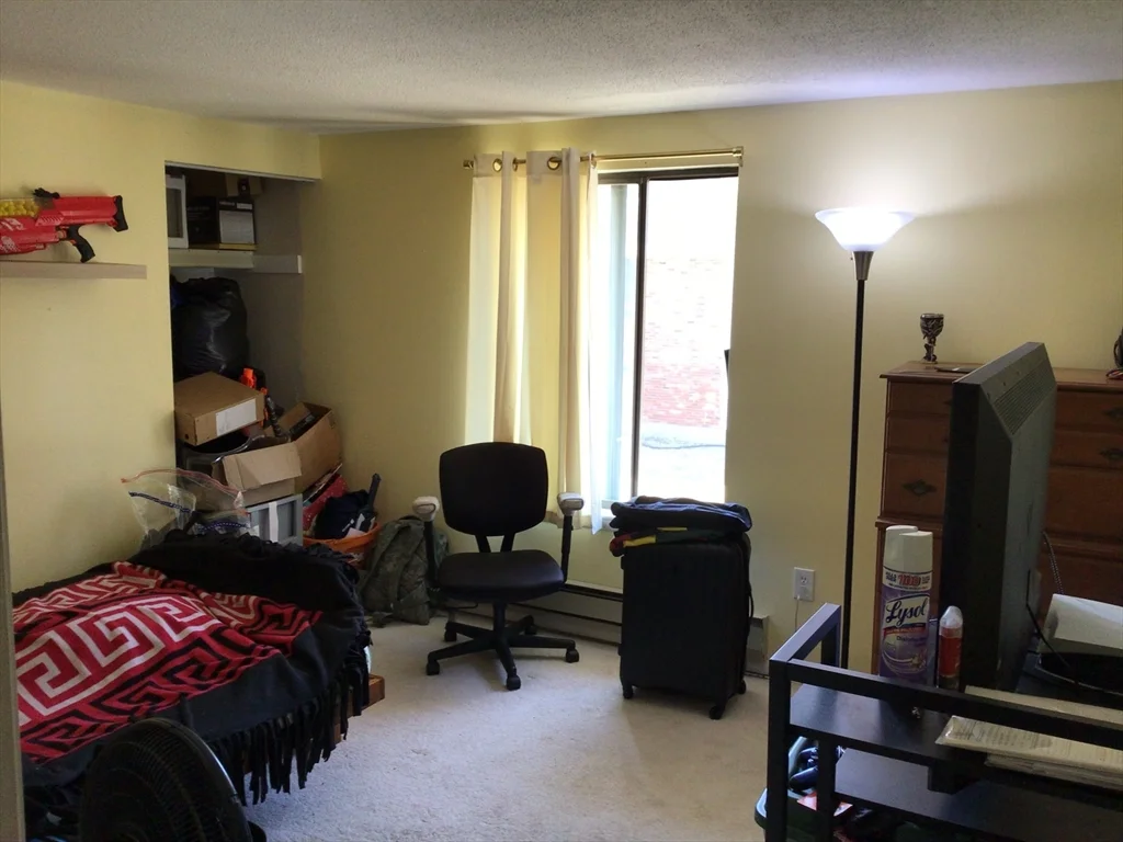 15 Foundry St, Easton