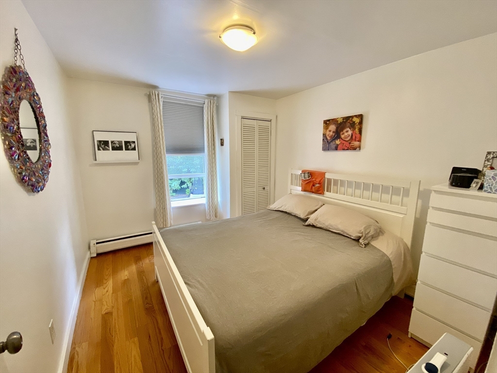 17 Perry St, Brookline Village