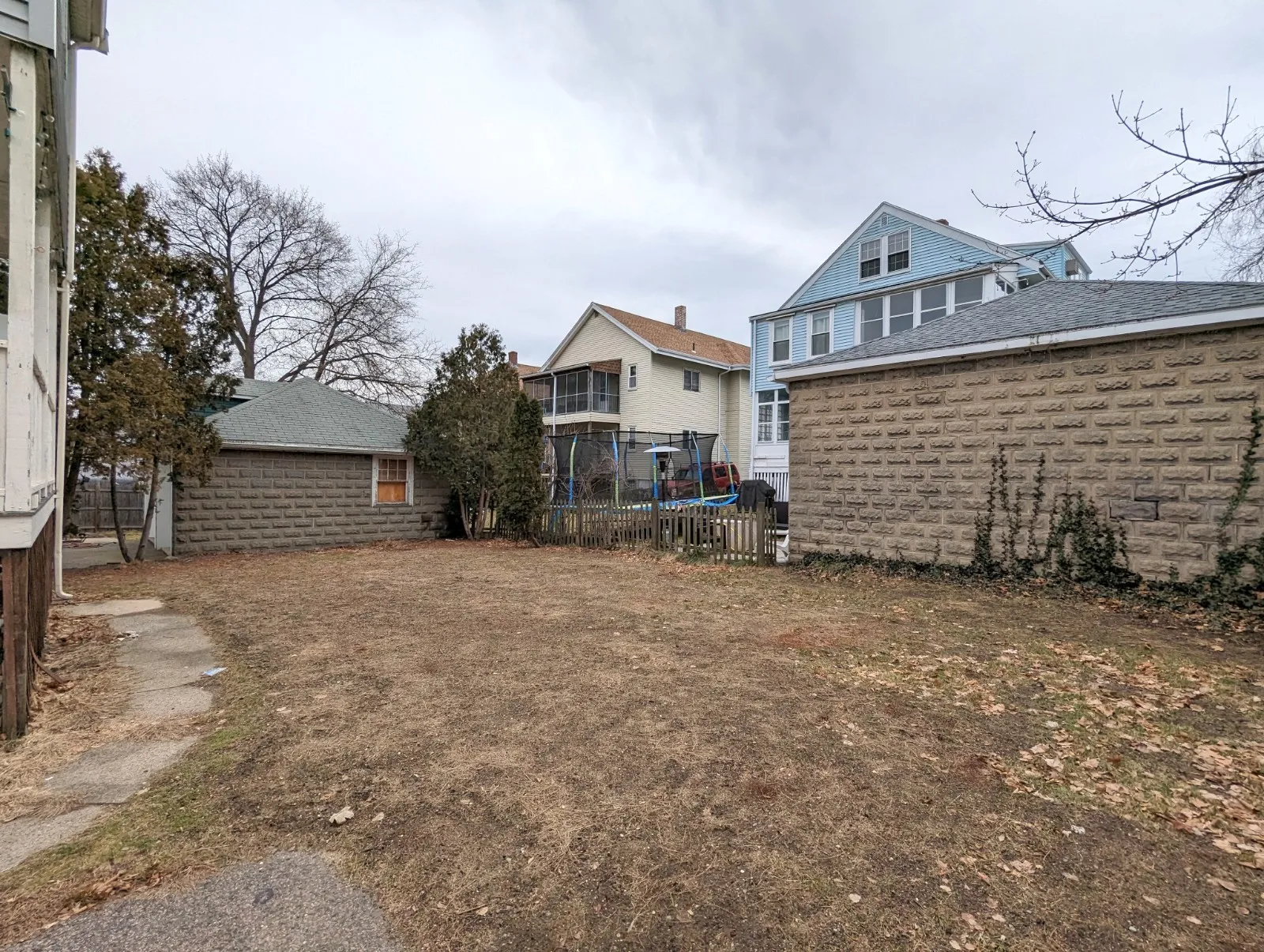 35 Trowbridge St, Arlington