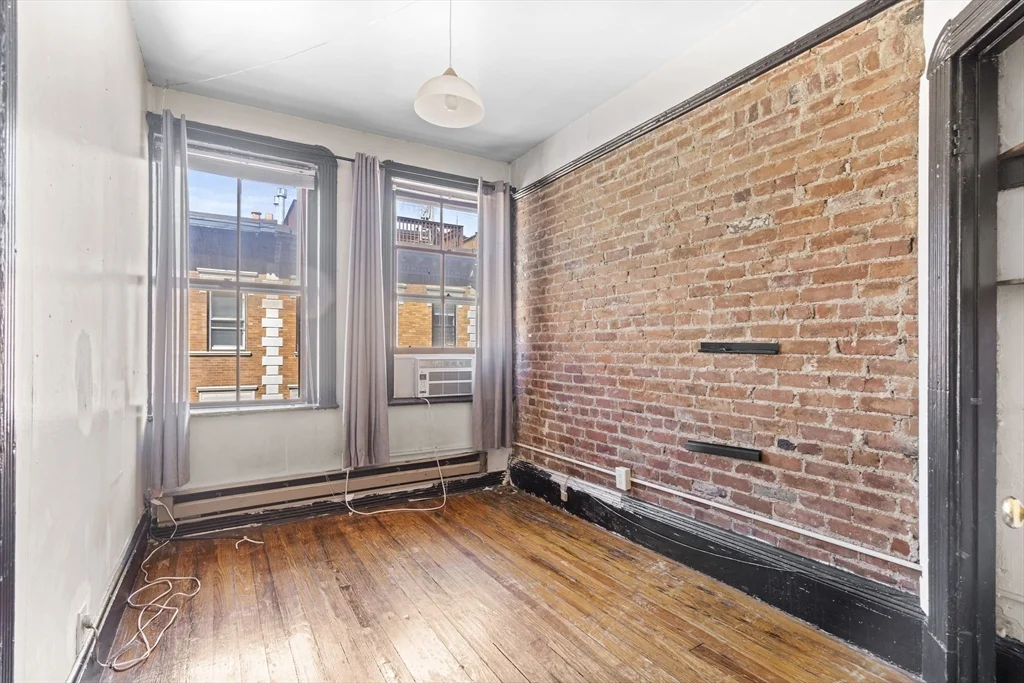 48 Revere St, Beacon Hill