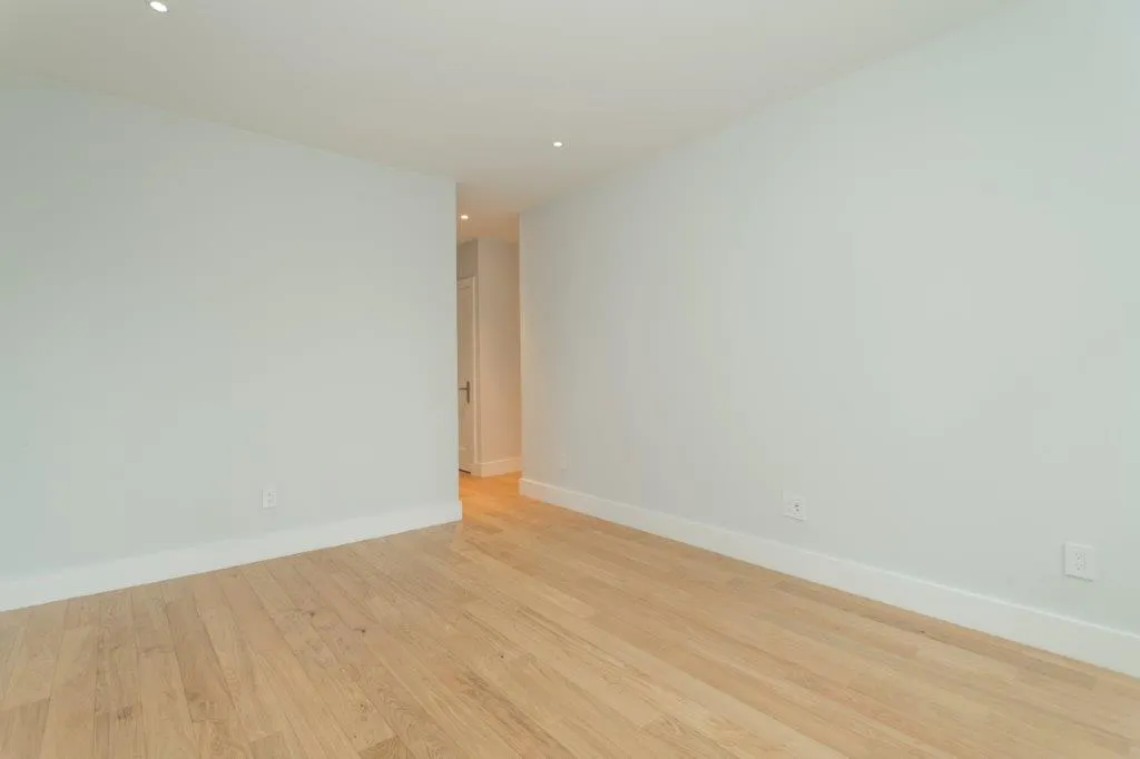 286 Chestnut Hill Ave, Brighton