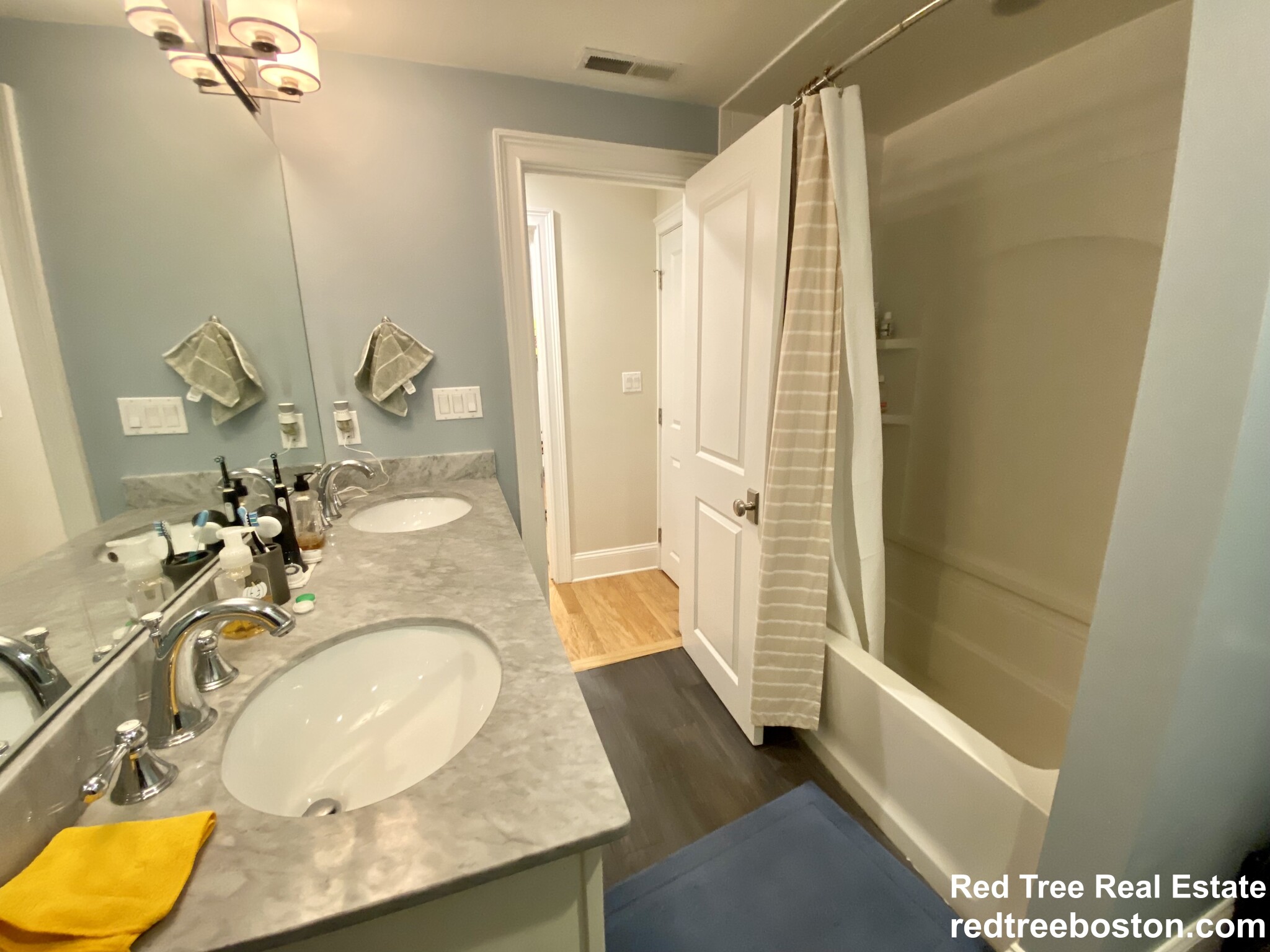 7 Acron Rd, Brookline Village