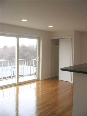 70 Park St, Ward Two