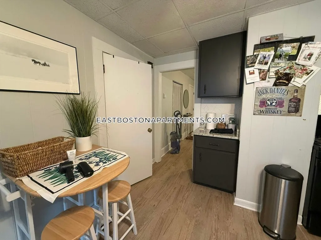 20 Trenton St, Eagle Hill