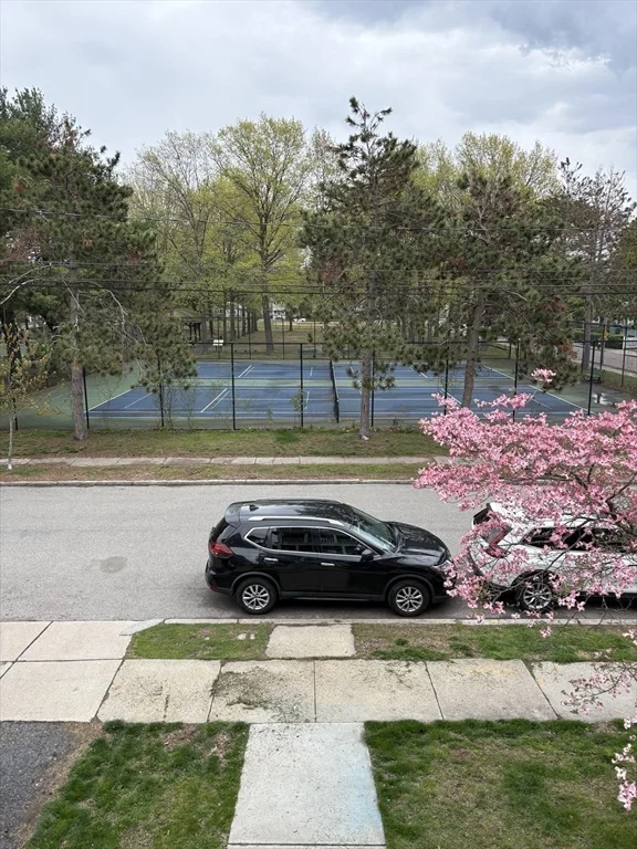 1877 Hyde Park Ave, Hyde Park