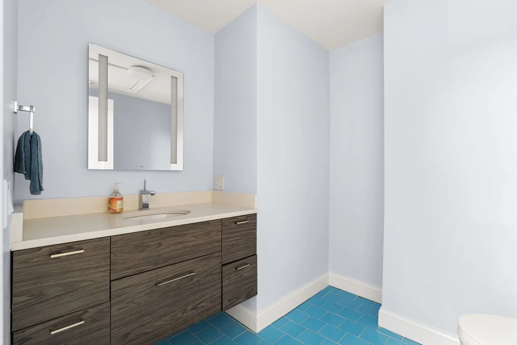 771 Harrison Ave, South End