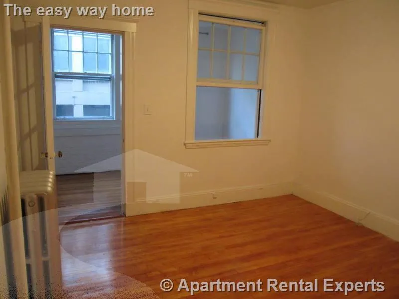 14 Centre St, Central Square