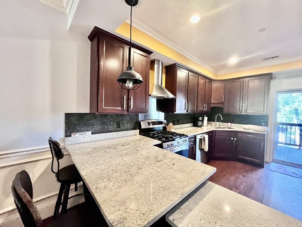 584 East 8th St, South Boston