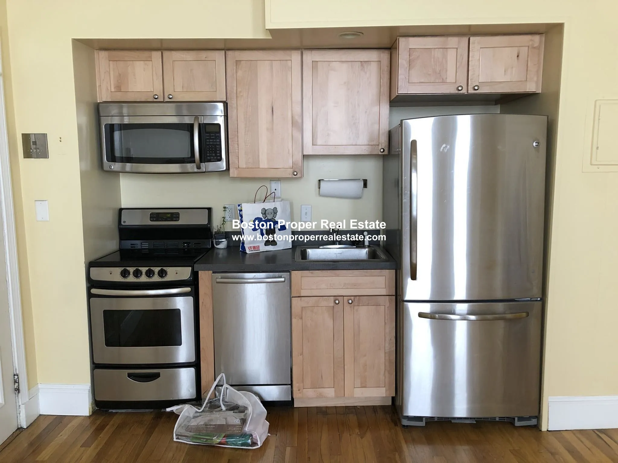 51 Gloucester St, Back Bay