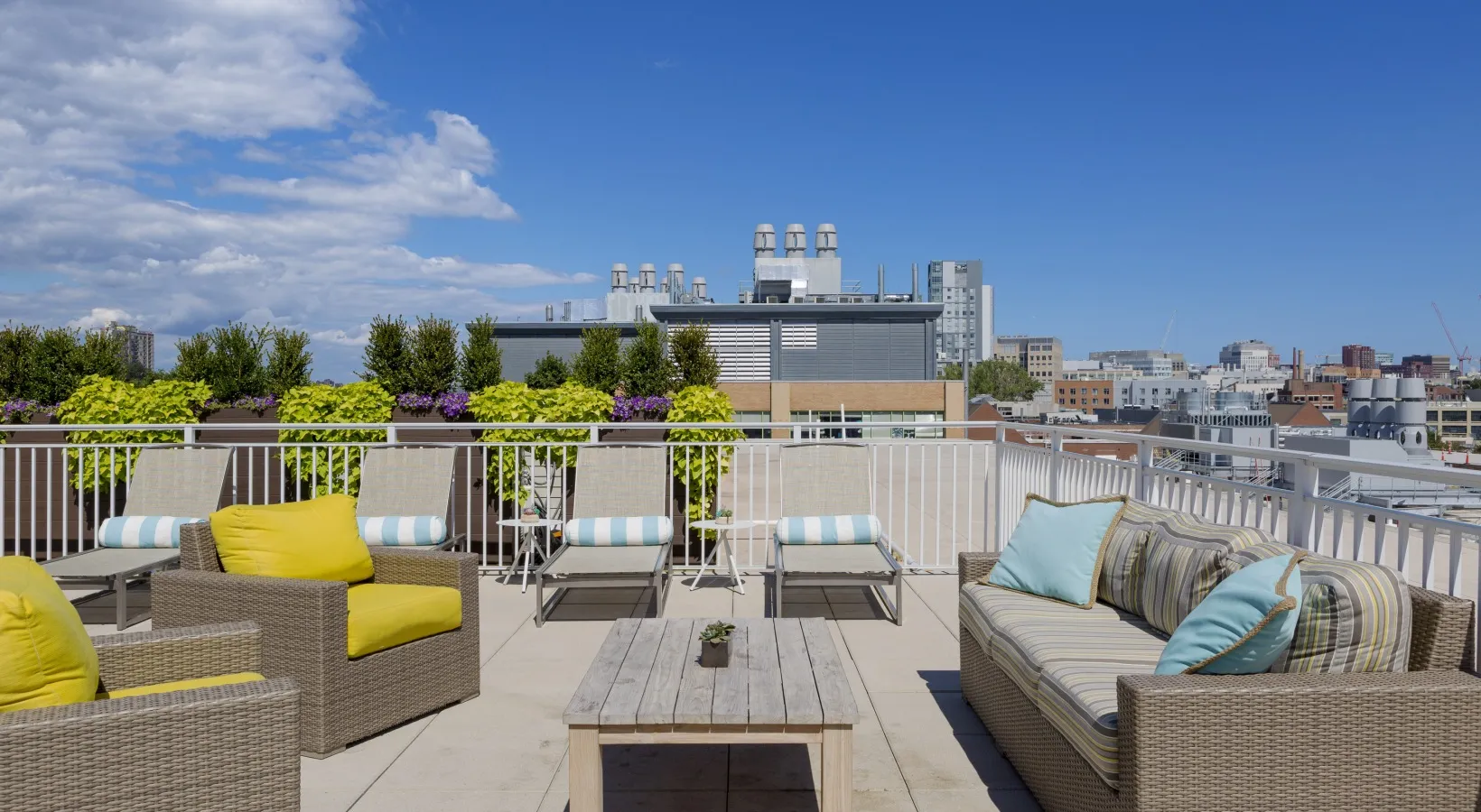 240 Sidney St, Cambridgeport