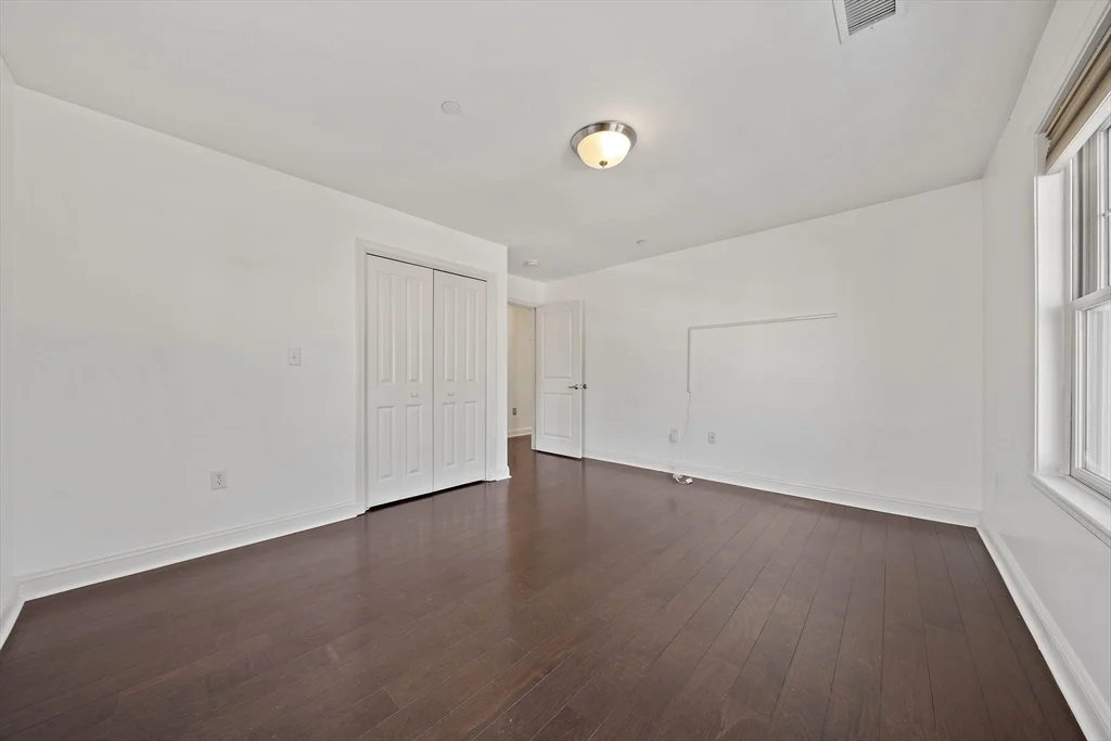 391 Pleasant St, Melrose