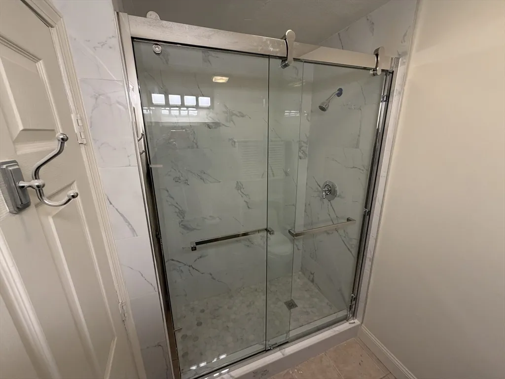 130 West 8th St, South Boston