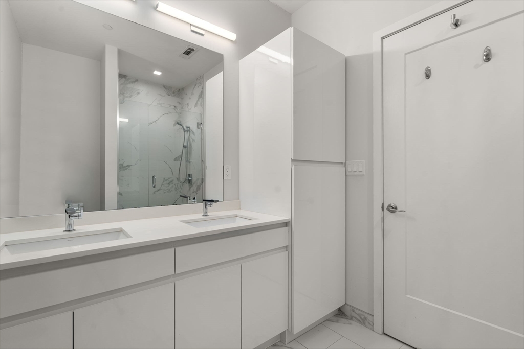 45 W 3rd St, South Boston