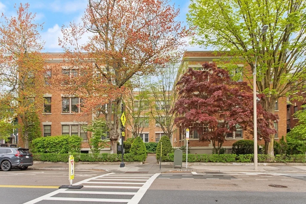 441 Washington St, Brookline Village