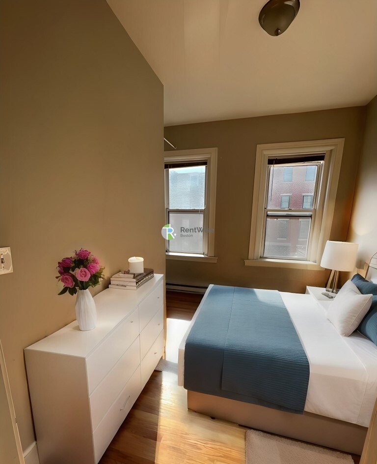 20 Chelsea Ter, East Boston