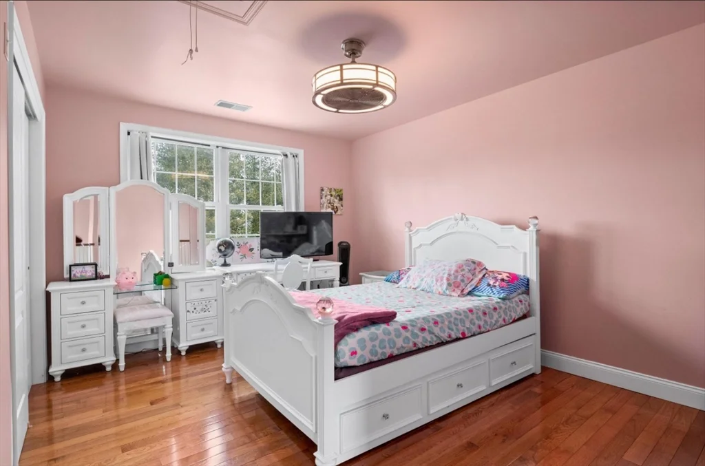 77 Hound Pack Cir, Walpole