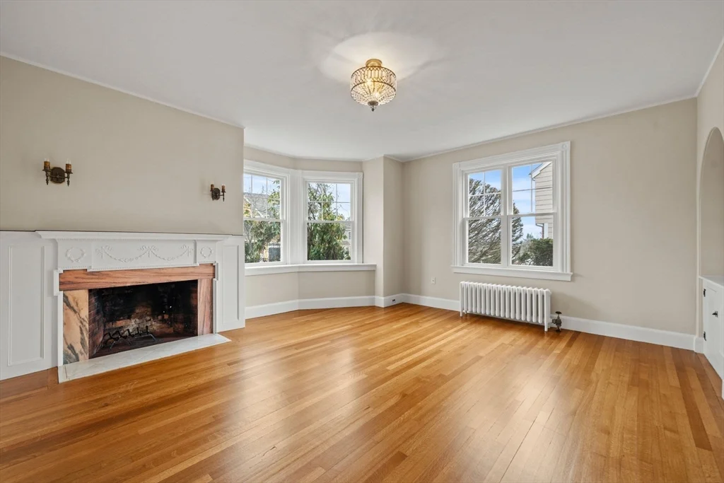 60 Powder House Rd, Lawrence Estates