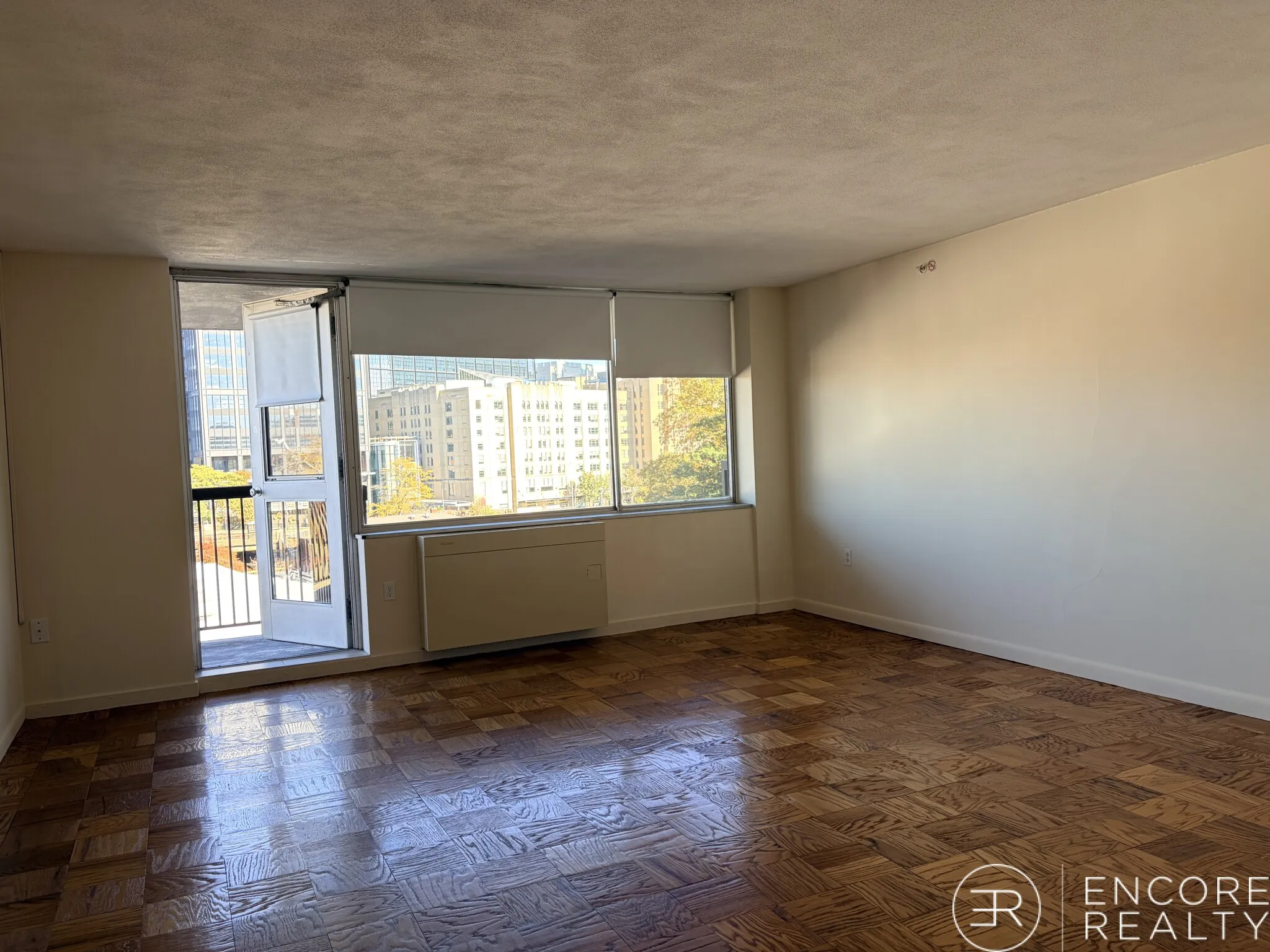 101 Monmouth St, Longwood