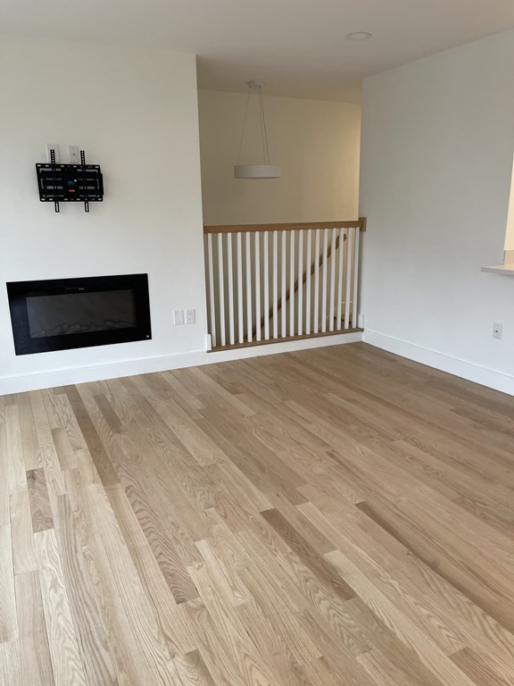 284 Sidney St, Cambridgeport