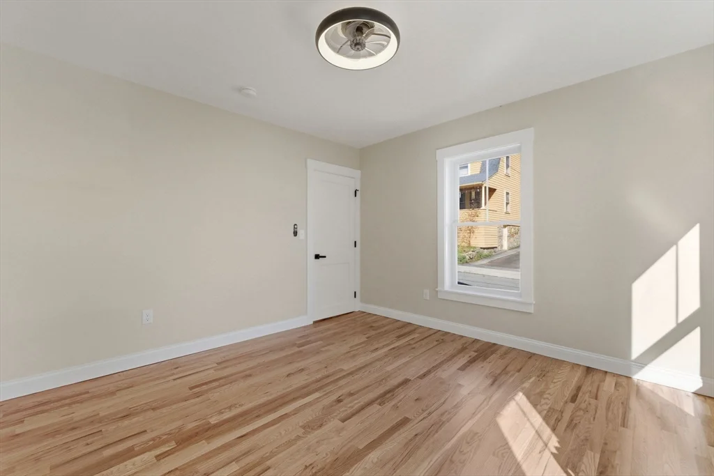 20 Beacon St, Gloucester