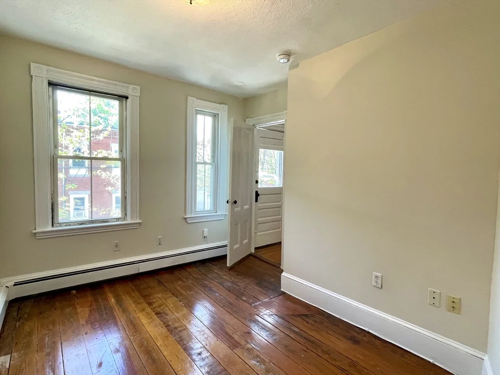 6 Mead St, Allston