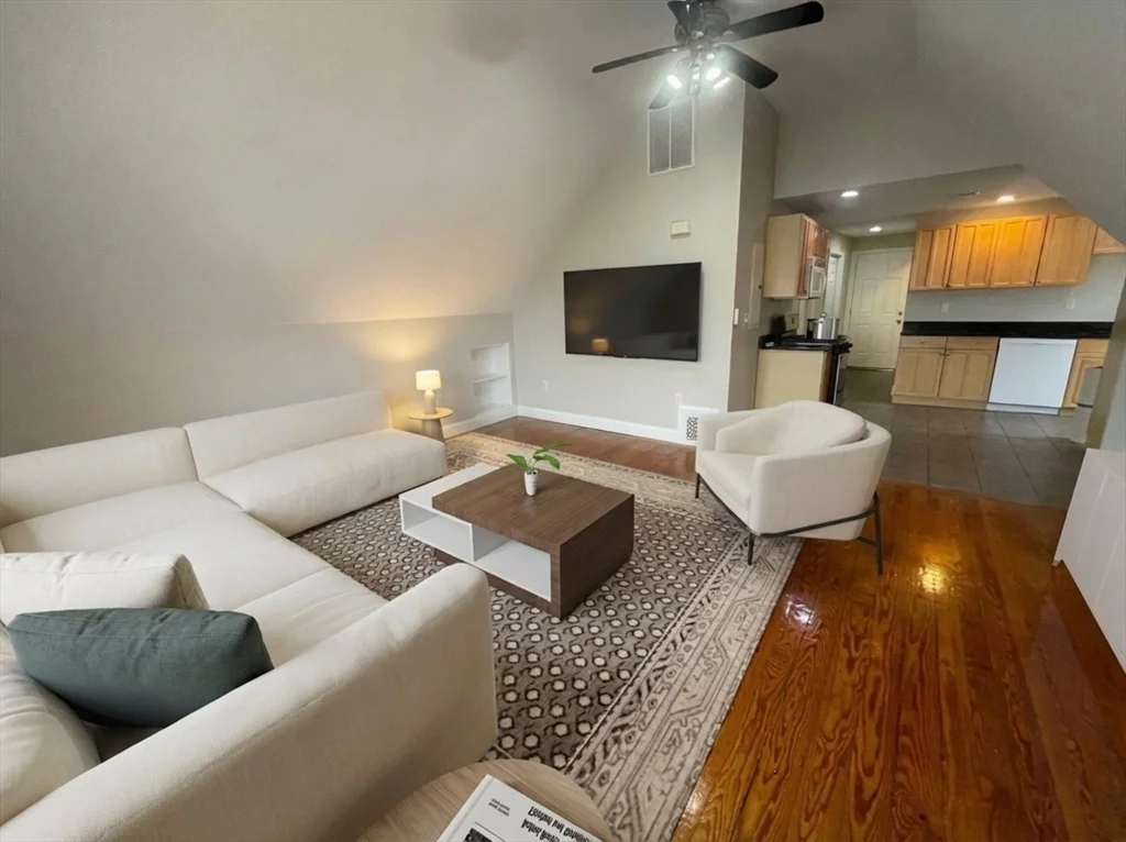 100-3 Lonsdale St, Dorchester