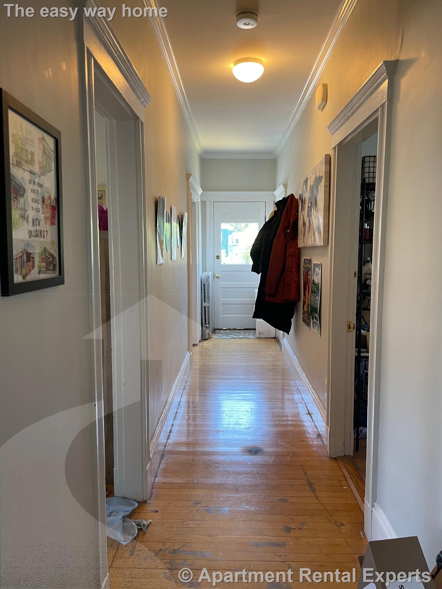 15 Farragut Ave, Teele Square