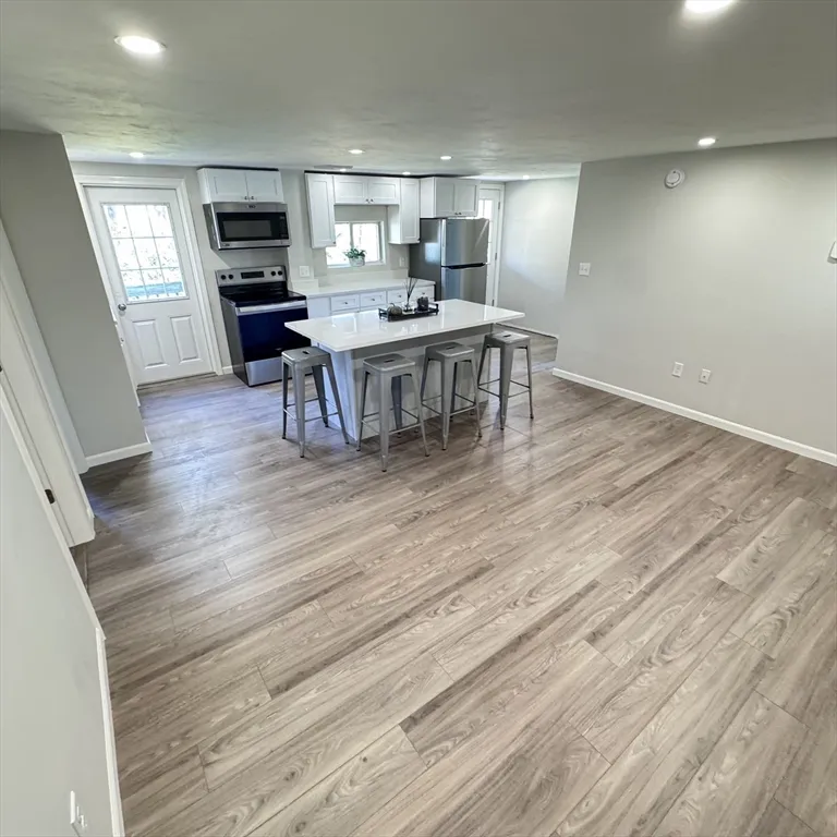 131 Worcester Providence Turnpike, Millbury