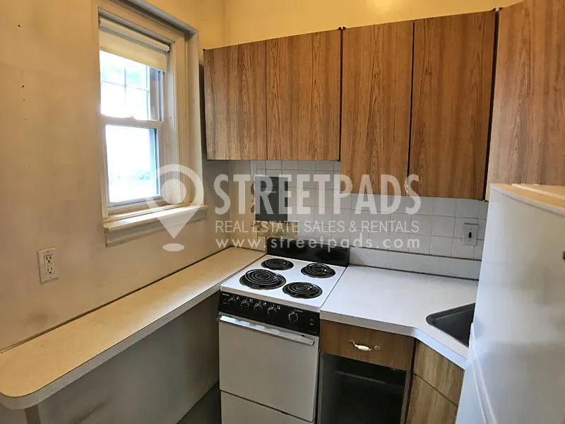 2018 Commonwealth Ave, Brighton