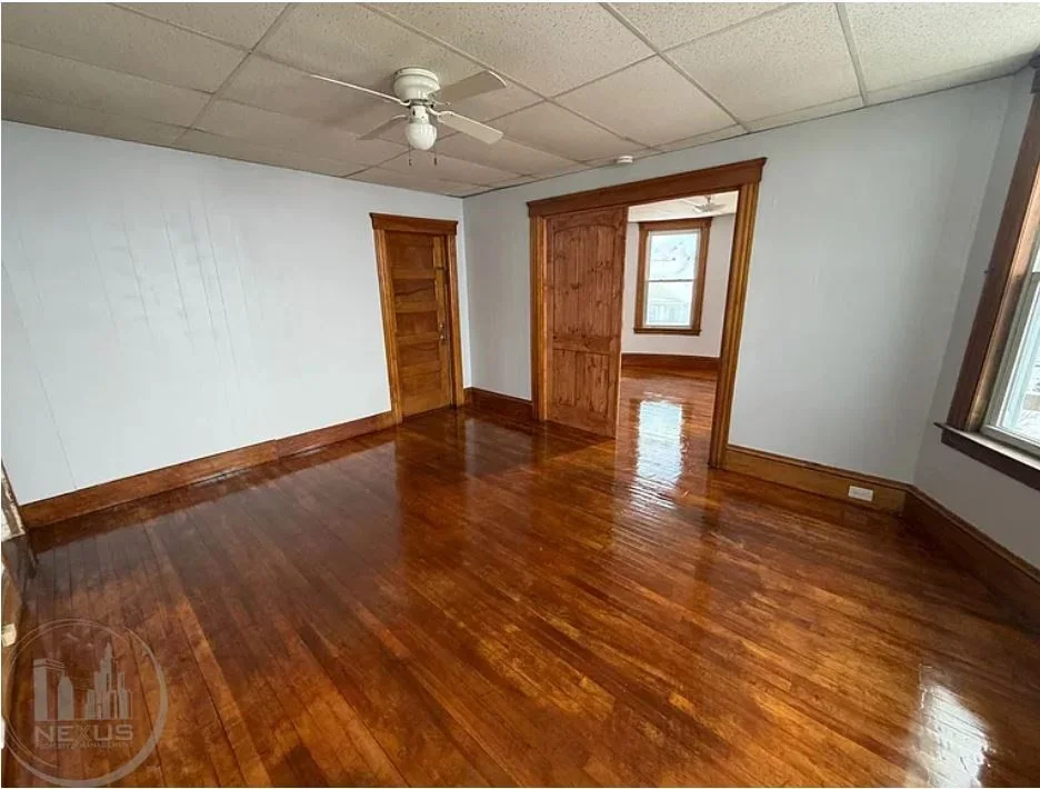 21 Hitchcock Rd, Webster Square