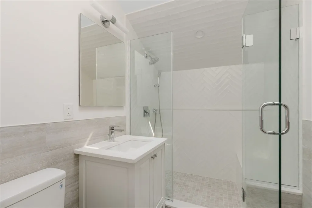 105 Fayerweather St, West Cambridge