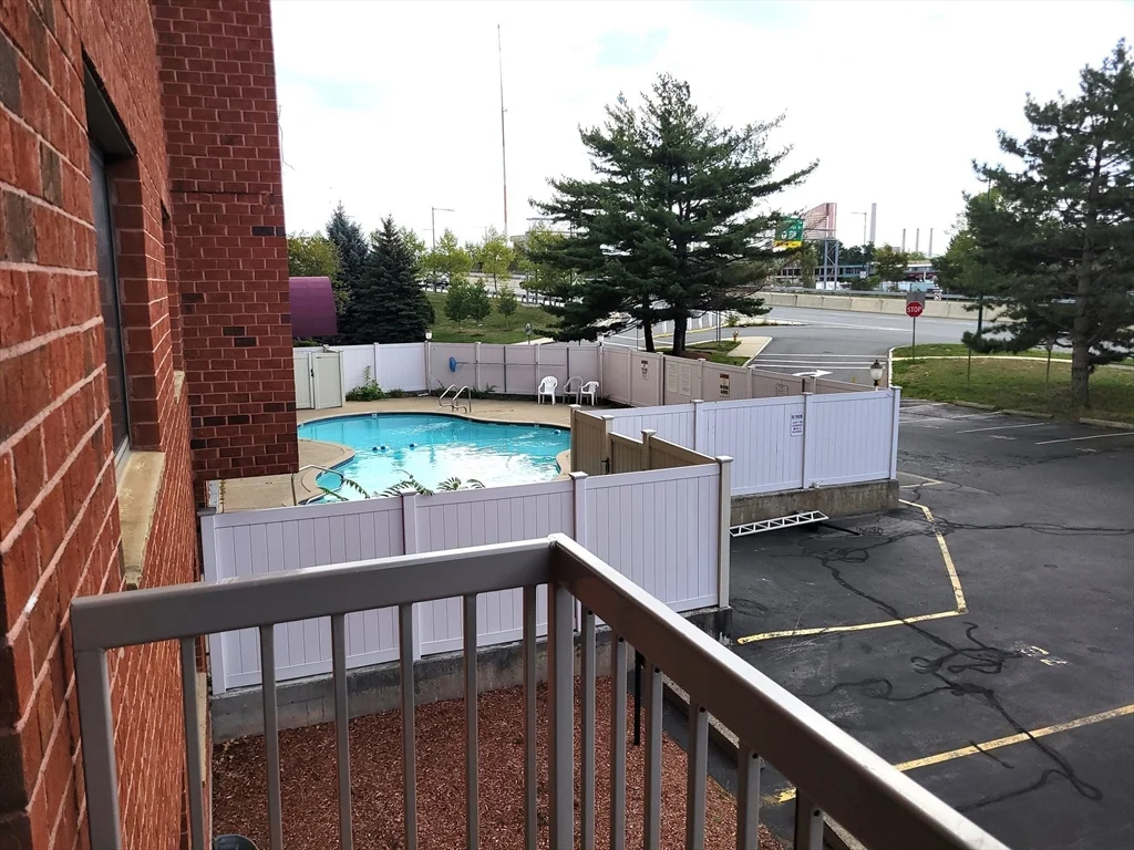 30 Revere Beach Pkwa, Medford