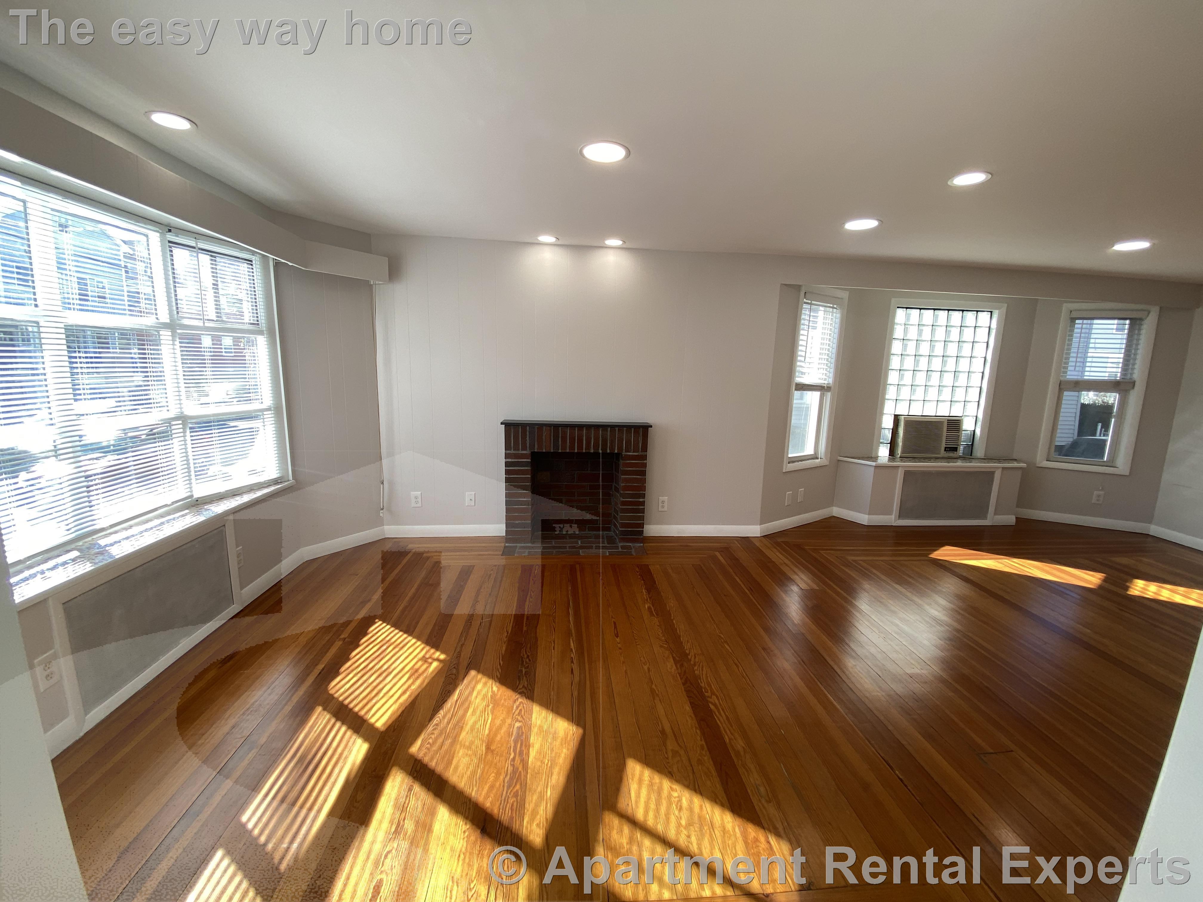 16 Alexander Ave, Medford Square