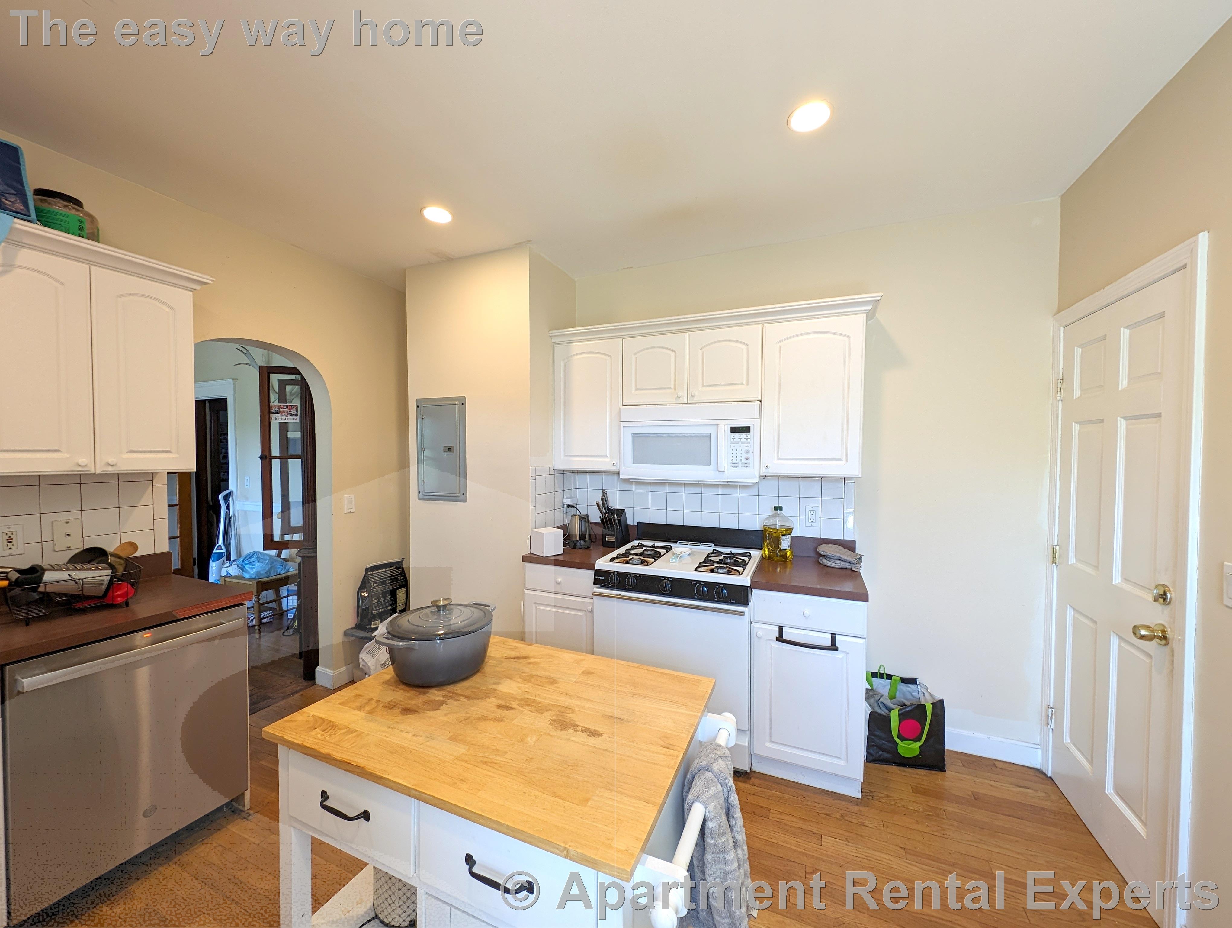 15 Paulina St, Davis Square