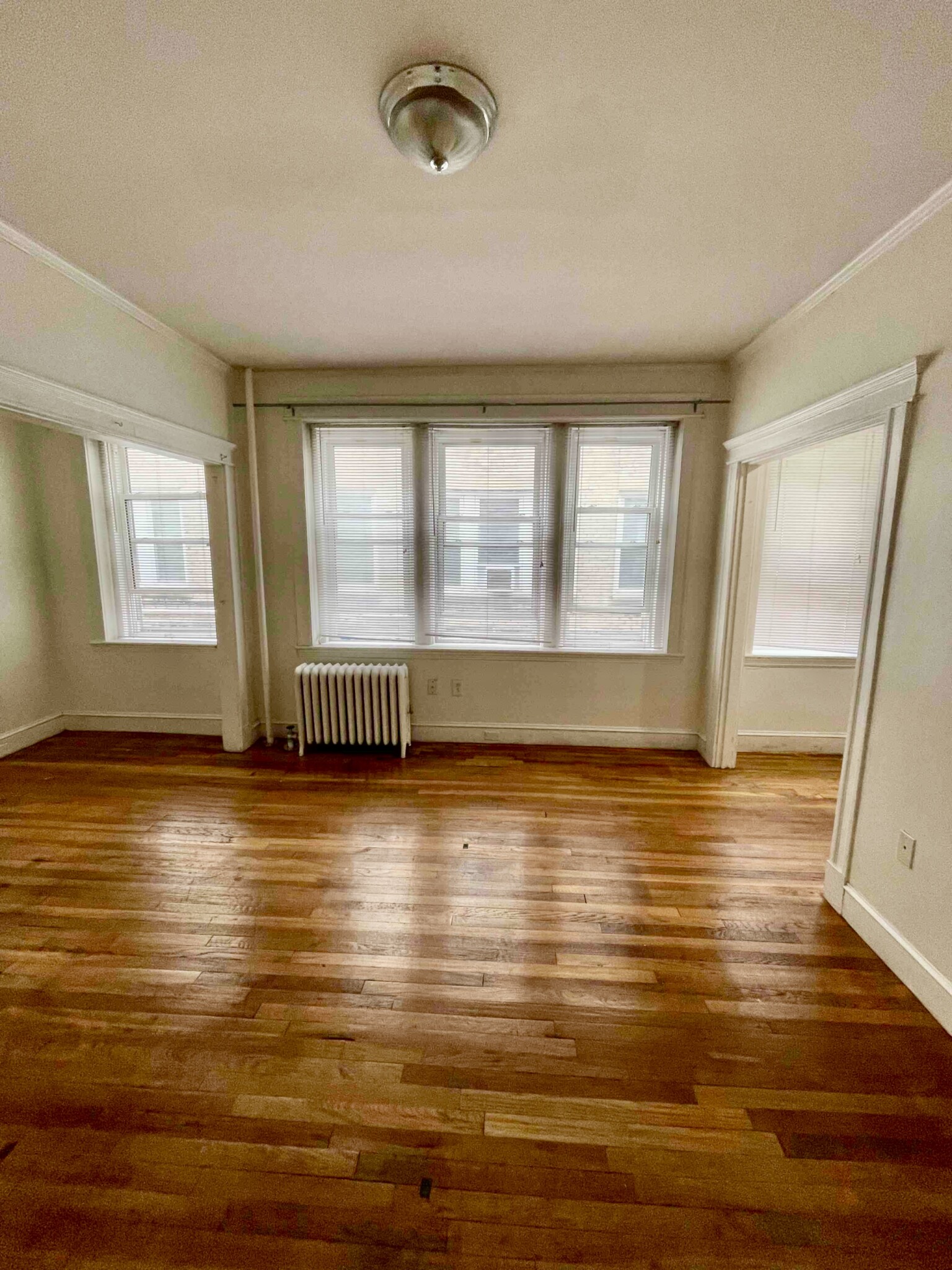 1637 Commonwealth Ave, Brighton