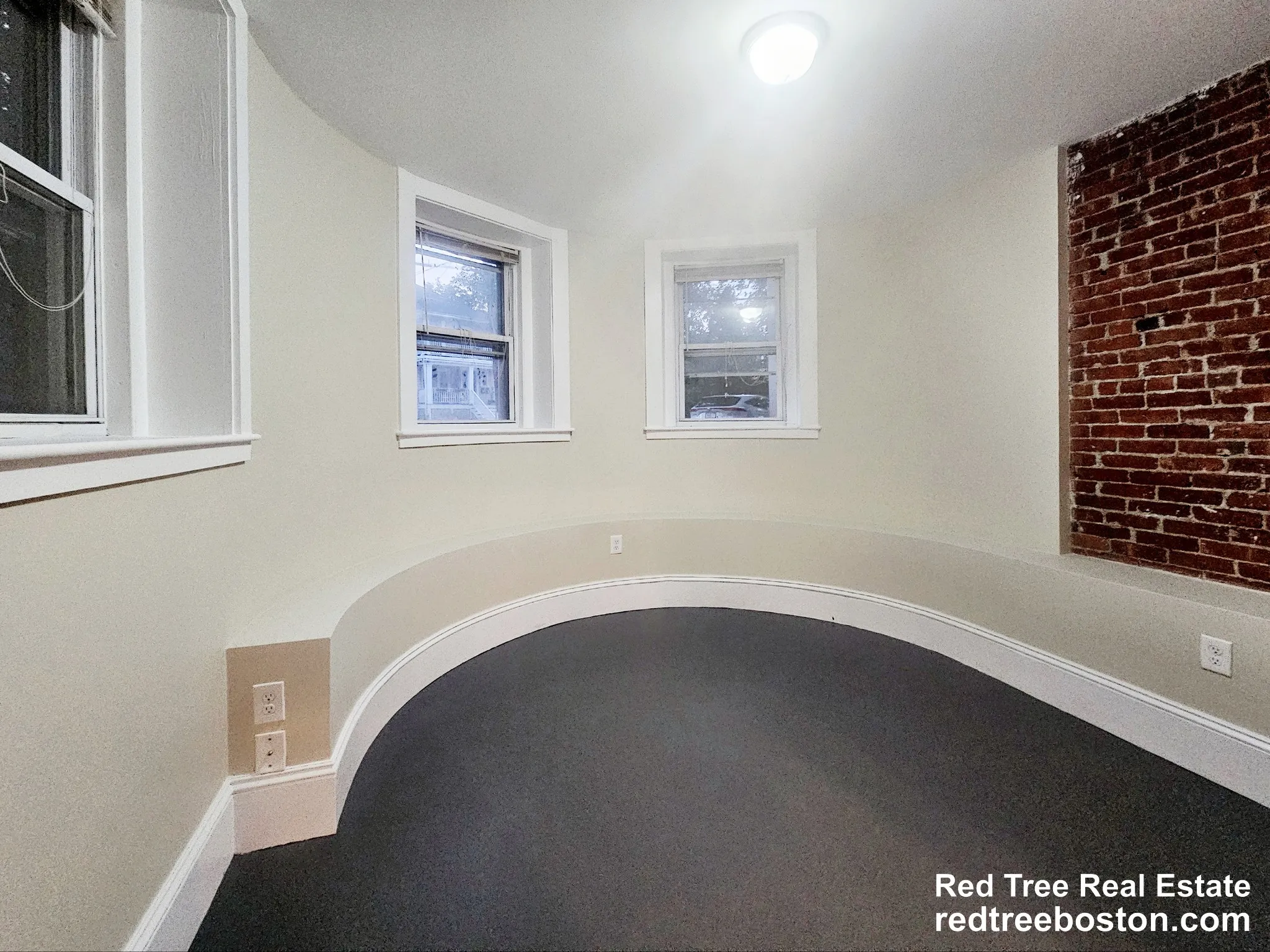 36 High St, Brookline