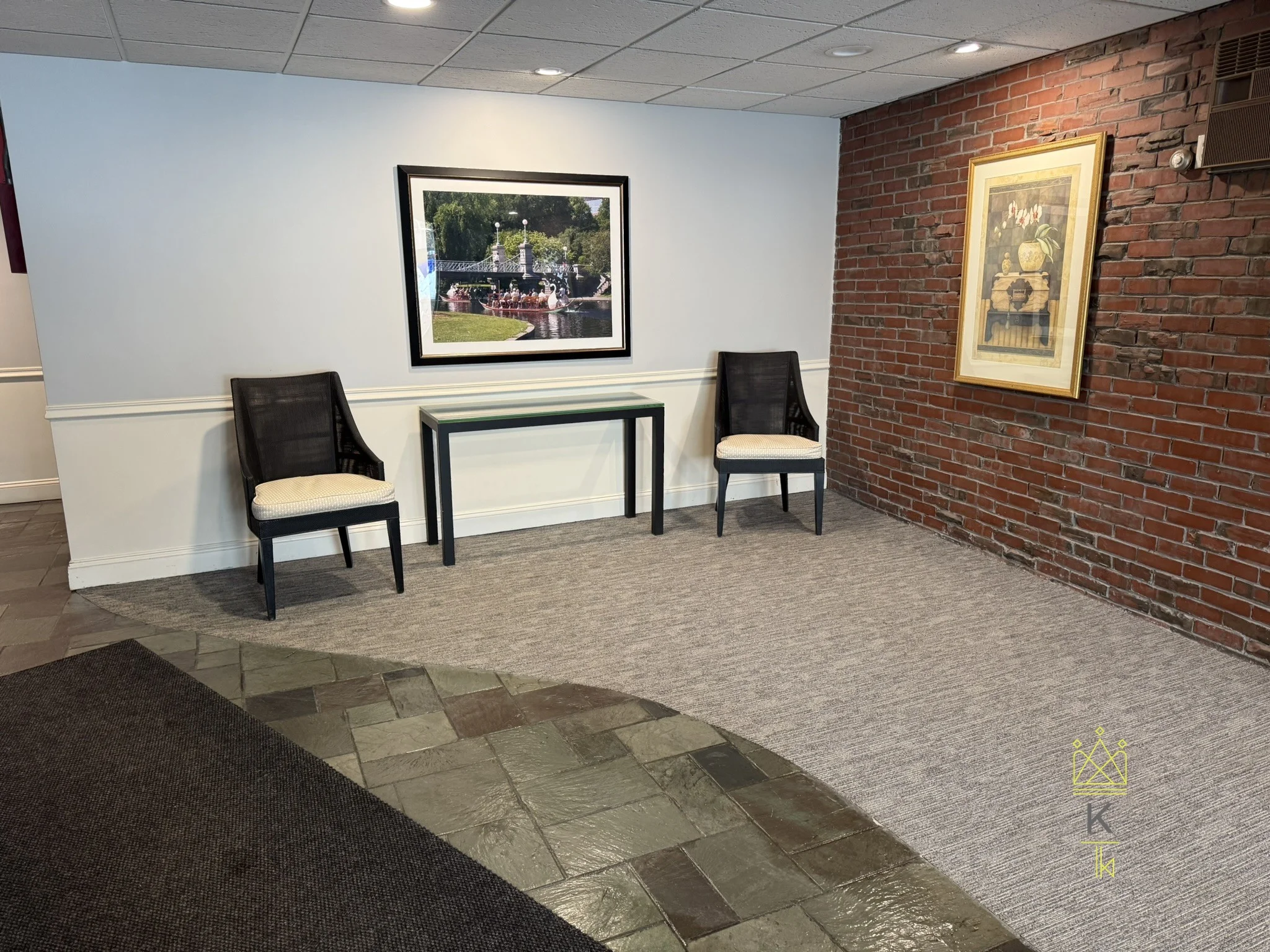 81 Green St, North Brookline