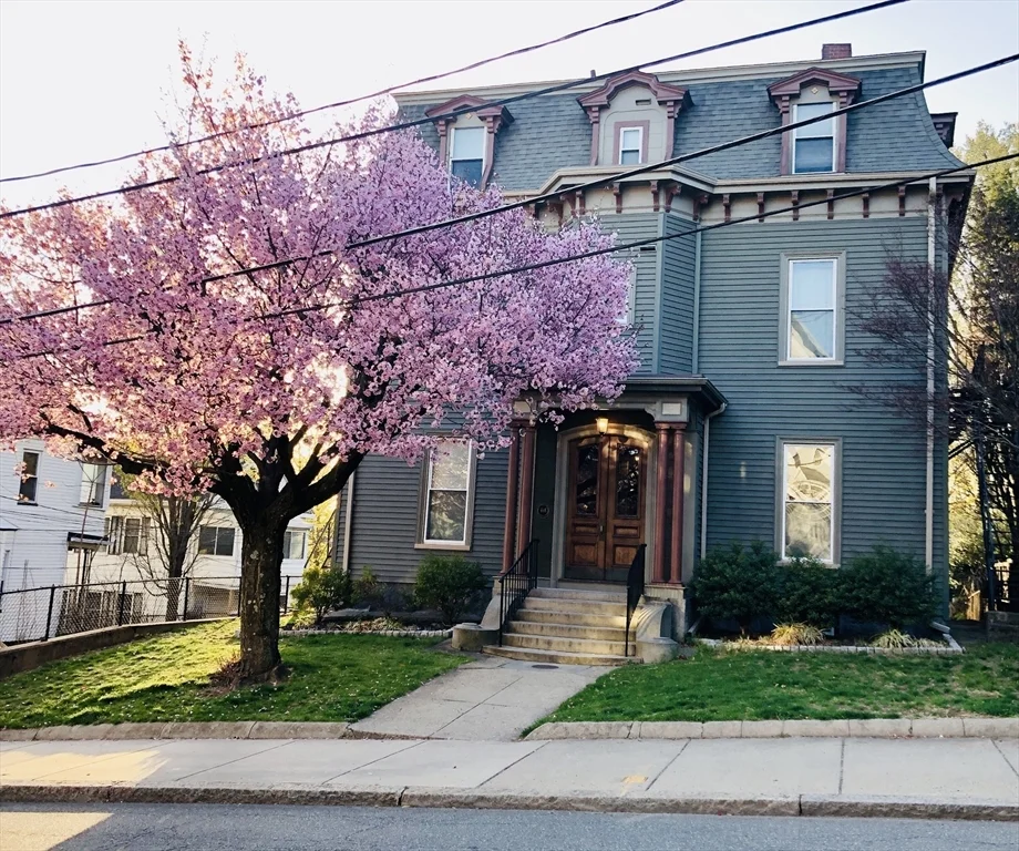 154 Central St, Magoun Square