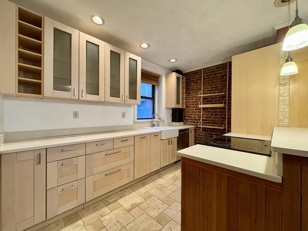 111 Jersey St, Fenway