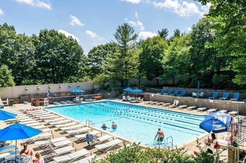 33 Pond Ave, Brookline Village